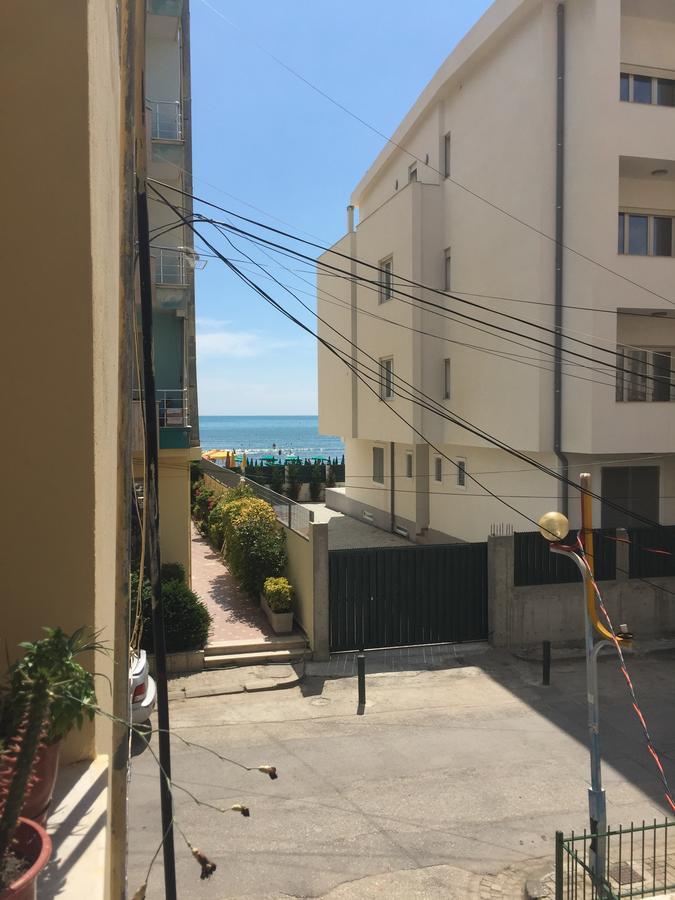 Seaside Apartments Durrës 외부 사진